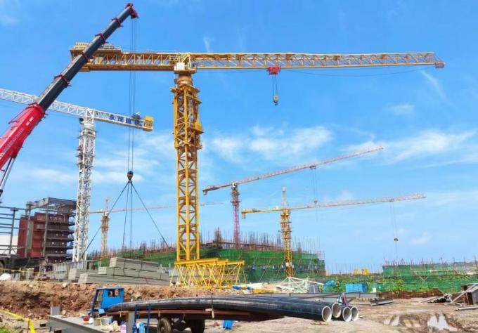 Zoomlion′s New Tower Crane Can Lift up to 8 Tons at The Tip of Its Arm
