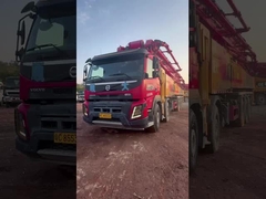 67m Cầm máy bơm bê tông được lắp đặt Động cơ xây dựng hoàn toàn thủy lực